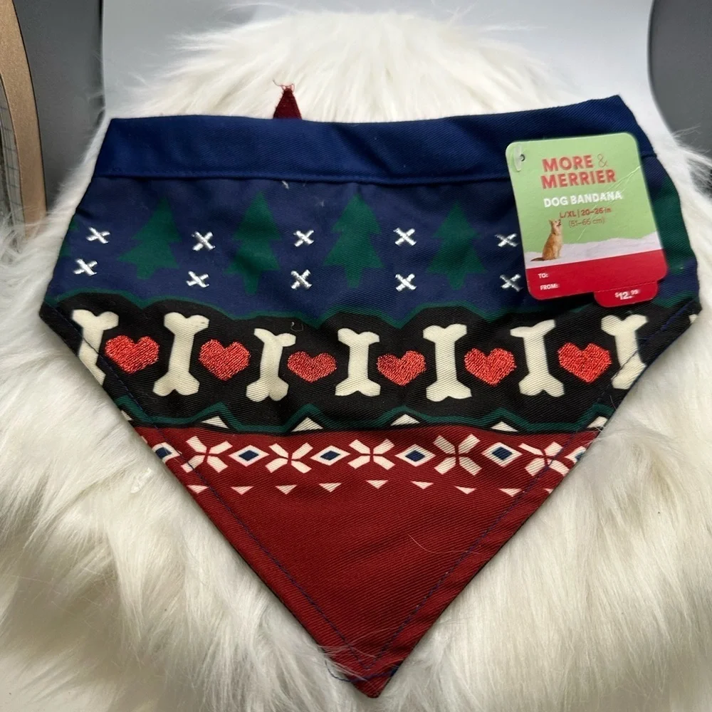 🩷5/$10 Festive Dog Bandana with Trees and Bones